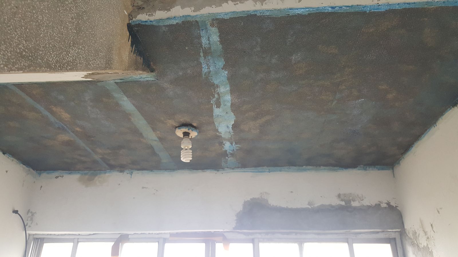 Epoxy面塗滾塗及石英砂撒佈
